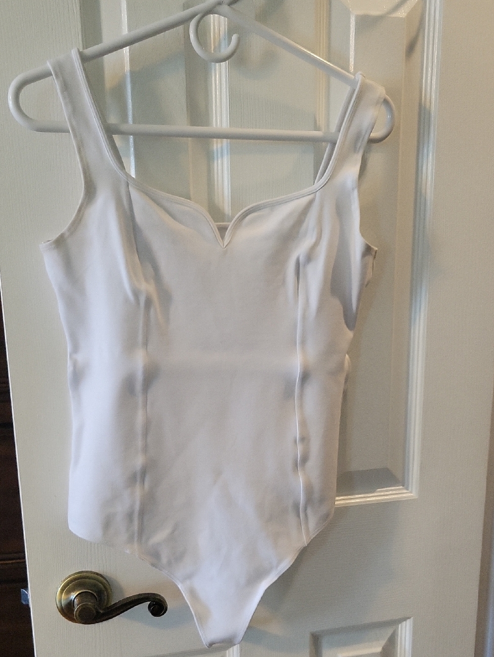 Abercrombie & Fitch White Sleeveless Sweetheart Bodysuit